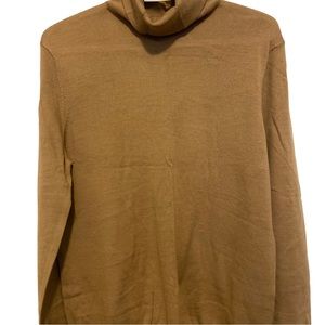 H&M | turtleneck sweater